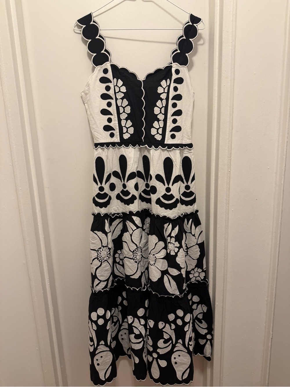FARM Rio Black and White Floral Tiered Midi Dress